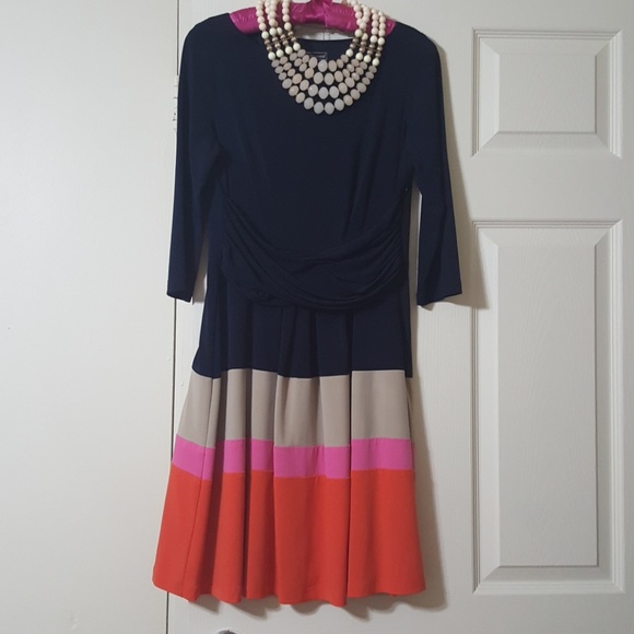 Dress, feel free offer me a reasonable price🙄 - Picture 2 of 6